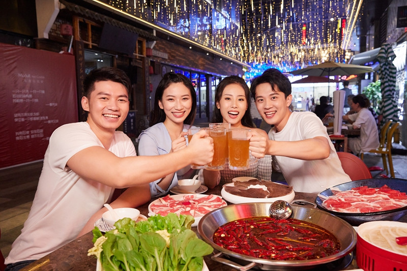 全力支持餐饮业复苏，多地放宽政策允许餐厅外摆