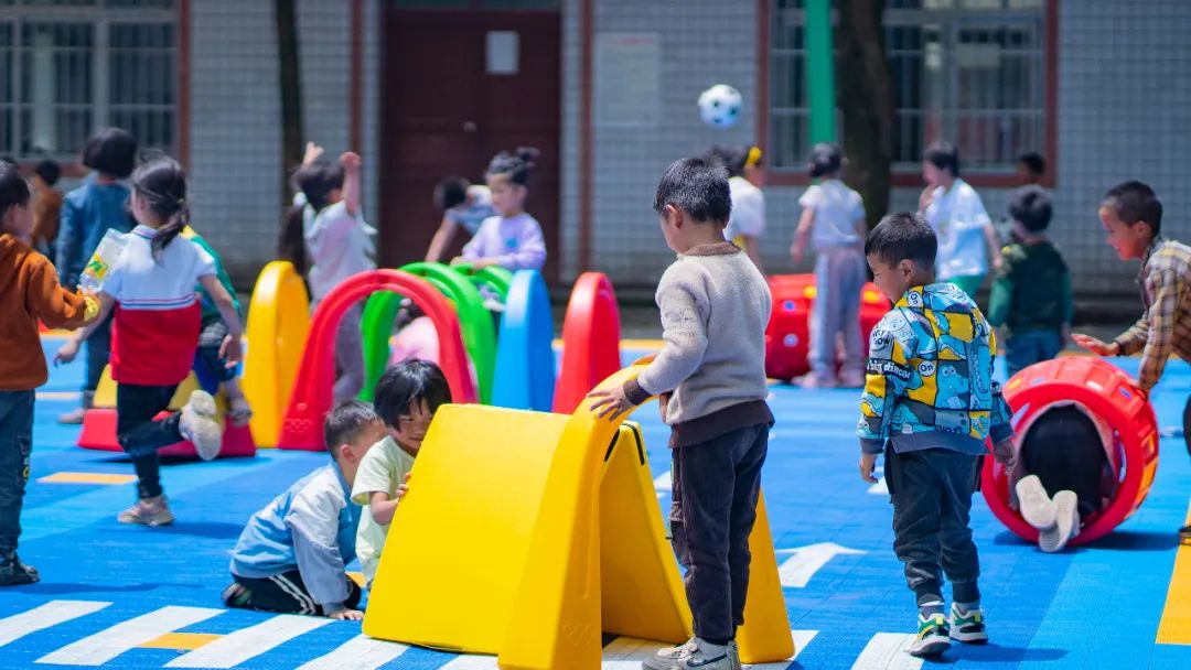 超3万餐饮企业在给乡村儿童捐操场！