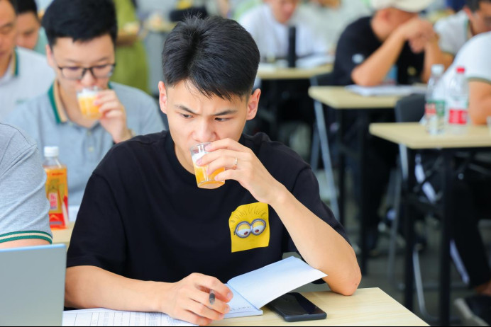 这个低调的区域茶饮霸主，给内卷的新茶饮带来了新思路