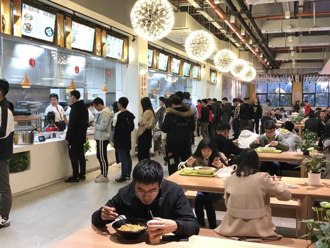 社会餐饮及外行跨界进来分蛋糕,团餐领域正面临新一轮变局