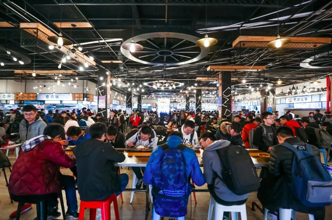 社会餐饮及外行跨界进来分蛋糕,团餐领域正面临新一轮变局